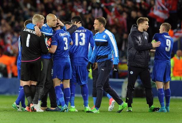 Football - 2016 2017 UEFA Champions League - Quarter-Final, Second Leg: Leicester City vs. Atletico Madrid Leicester Players console each other at the final whistle at the King Power Stadium. COLORSPORT ANDREW COWIE 