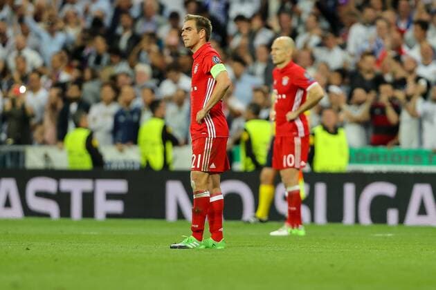Madrid, Spain 18.04.2017, UEFA Champions League - 2016 17 Season, Quarter Final: Second leg, Real Madrid - FC Bayern Muenchen, Philipp Lahm (FCB) Arjen Robben (FCB) enttaeuscht, enttaeuschung ( DeFodi048