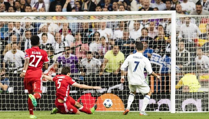 Madrid, 18.04.2017 Tor zum 3:2 durch Cristiano Ronaldo (Real) Real Madrid - Bayern München