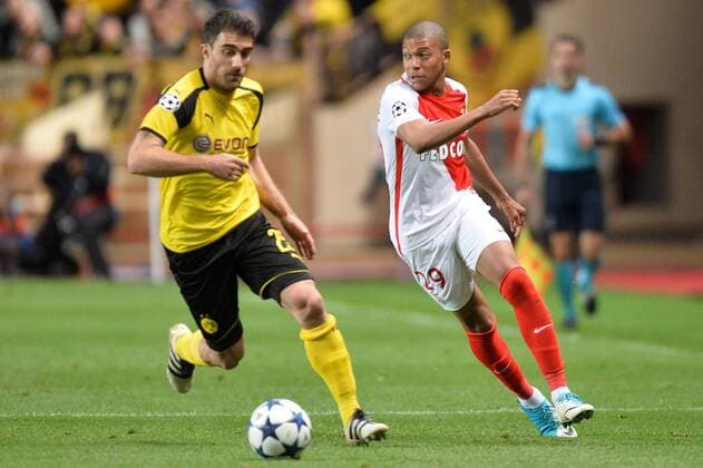 29 KYLIAN MBAPPE (mon) - 25 Sokratis Papastathopoulos (bvb) FOOTBALL : Monaco vs Borussia Dortmund - Ligue des Champions - 19 04 2017 AnthonyBIBARD FEP Panoramic 