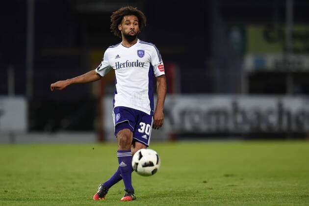 Korbmacher Pokal - Halbfinale VfL Osnabrück - Arminia Hannover am 19.04.2017 an der Bremer Brücke in Osnabrück Nazim Sangare (Osnabrueck) am Ball. MT