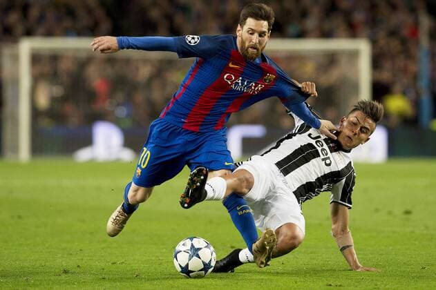 (170420) -- BARCELONA, April 20, 2017 -- Barcelona s Lionel Messi (L) vies with Juventus s Paulo Dybala during the UEFA Champions League quarter final second leg match between FC Barcelona Barca and Juventus FC at the Camp Nou Stadium in Barcelona, Spain, April 19, 2017. The match ended 0-0 tie. Juventus advanced to the semifinal with 3-0 on aggregate. ) (SP)SPAIN-BARCELONA-SOCCER-CHAMPION S LEAGUE-BARCELONA VS JUVENTUS LinoxDexVallier 