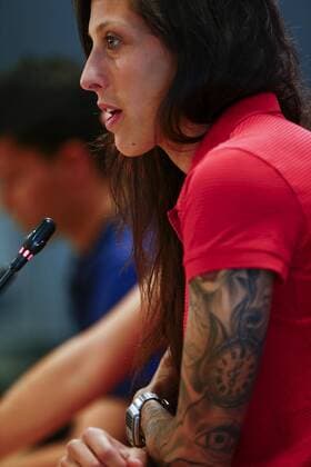 FC Barcelona Barca Women s soccer team player Jennifer Hermoso speaks during a press conference PK Pressekonferenz following a training session of the team at the Joan Gamper sports complex in Barcelona, northeastern Spain, 20 April 2017. FC Barcelona will face PSG in a UEFA Women s Champions League semifinal first leg match at the Miniestadi stadium in Barcelona on the ucoming 22 April. Press conference of FC Barcelona Women s soccer team !ACHTUNG: NUR REDAKTIONELLE NUTZUNG!  Copyright: xQuiquexGarcíax GRA185 20170420-636282967786120044