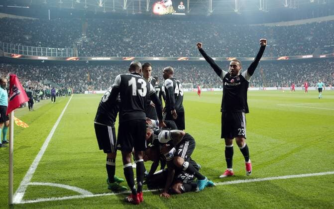 Besiktas s Anderson Talisca celebrates his goal with teammates during UEFA Europa League second leg quarter final football match between Besiktas and Olympique Lyon on April 20, 2017, near the Vodafone arena stadium in Istanbul. (  Copyright: TolgaxAdanali 78199251st