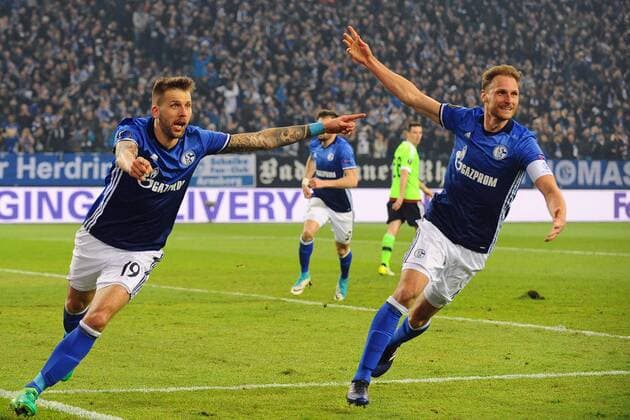 GER, UEFA EL, FC Schalke 04 (GER) vs Ajax Amsterdam (NED) 20.04.2017, Veltins-Arena, Gelsenkirchen, GER, UEFA EL, FC Schalke 04 (GER) vs Ajax Amsterdam (NED), im Bild Torjubel zum 2:0 für Schalke durch Guido Burgstaller ( Schalke 19 ), links, rechts: Benedikt Höwedes Hoewedes ( Schalke 4 ) Foto © nordphoto Treese nordphotoxTreese