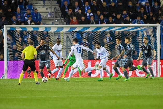 Genk s Ruslan Malinovsky shoots at the goal during the return leg of quarterfinals in the Europa League competition between Belgian soccer team RC Genk and Spanish team Celta Vigo, Thursday 20 April 2017, in Genk. First leg ended on a 2-3 result in Spain. LUCxCLAESSEN  x05084166x