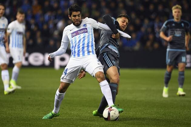 GENK, BELGIUM - APRIL 20 : Alejandro Pozuelo midfielder of KRC Genk, Nemanja Radoja midfielder of Celta de Vigo RC during the Europa League Quarter Finals 2nd leg game between KRC Genk and Celta De Vigo on April 20, 2017 in Genk, Belgium, 20 04 2017 FOOTBALL : KRC Genk vs Celta De Vigo - Europa League - 20 04 2017 PHOTONEWS PANORAMIC  700023042