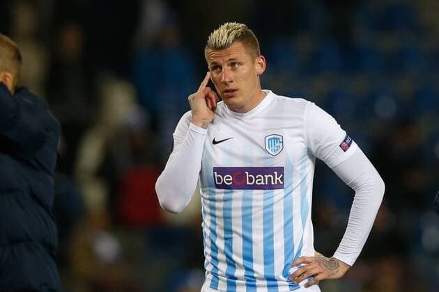 Genk s Sebastien Dewaest looks dejected after the return leg of quarterfinals in the Europa League competition between Belgian soccer team RC Genk and Spanish team Celta Vigo, Thursday 20 April 2017, in Genk. First leg ended on a 2-3 result in Spain. BRUNOxFAHY  x05084233x