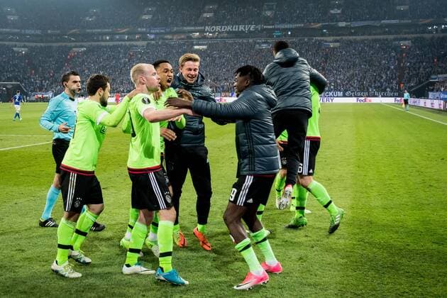 (L-R) Amin Younes of Ajax, Davy Klaassen of Ajax, Kenny Tete of Ajax, Frenkie de Jong of Ajax, Bertrand Traore of Ajaxduring the UEFA Europa League quarter final match between Schalke 04 and Ajax Amsterdam on April 20, 2017 at the Veltins-Arena in Gelsenkirchen, Germany. Schalke 04 v Ajax UEFA Europa League 2016 2017 xVIxRonaldxBonestrooxfotografiexIVx 7617641