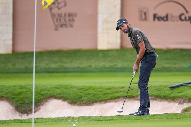 SAN ANTONIO, TX - APRIL 20: Curtis Luck watches his putt on the 16th hole during the first round of the Valero Texas Open at the TPC San Antonio Oaks Course in San Antonio, TX on April 20, 2017. (Photo by Daniel Dunn Icon Sportswire) GOLF: APR 20 PGA Golf Herren - Valero Texas Open - First Round Icon17042014 EDITORIAL USE ONLY