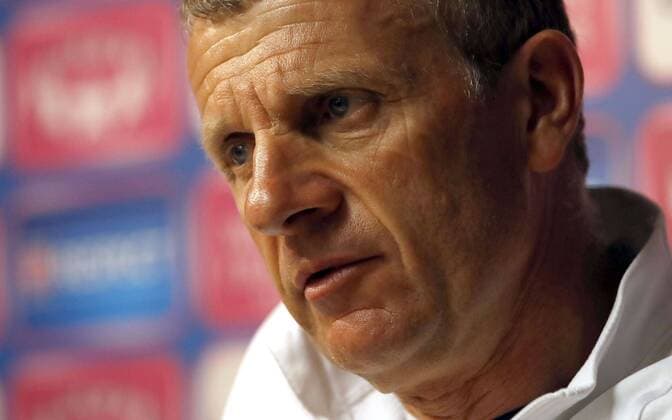 Paris Saint-Germain head coach Patrice Lair during a press conference PK Pressekonferenz before a training session of the team at Miniestadi stadium in Barcelona, northeastern Spain, 21 April 2017. FC Barcelona Barca will face PSG in a UEFA Women s Champions League semifinal first leg match at the Miniestadi stadium in Barcelona on the ucoming 22 April. PARIS SAINT-GERMAIN S PRESS CONFERENCE !ACHTUNG: NUR REDAKTIONELLE NUTZUNG!  Copyright: xALBERTOxESTEVEZx 20170421-636283991331655732