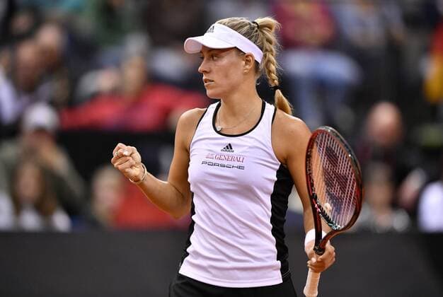 Angelique KERBER (GER) Jubel jubelt über gewonnenen Punkt Gestik, Geste Faust geballt Tennis Damen Team Deutschland Germany Fed Cup Federations FedCup 2017 Deutschland vs Ukraine Porsche-Arena Stuttgart 22.04.2017 FedCup First Round Porsche-Arena Stuttgart 2017