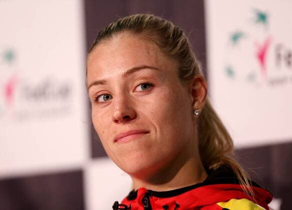 Stuttgart Tennis Fed Cup Deutschland vs. Ukraine, Angelique Kerber (GER) auf der Pressekonferenz