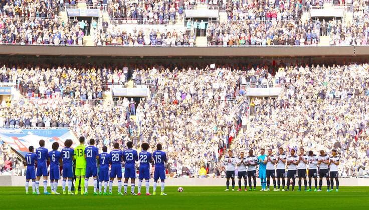 Bilder des Tages - SPORT April 22nd 2017, Wembley Stadium, London England; Emirates FA Cup semi-final Chelsea versus Tottenham Hotspur; Both teams observe a minutes applause before kick off, in memory of Uho Ehiogu, who sadly passed away this week xMarkxKertonx  ActionPlus11870808