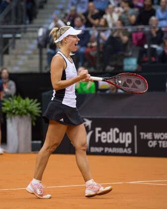Fed Cup GER-UKR, Deutschland - Ukraine, Porsche Arena, Stuttgart, ANGELIQUE KERBER (GER) macht die Faust und jubelt, Jubel, Emotion, Juergen Hasenkopf