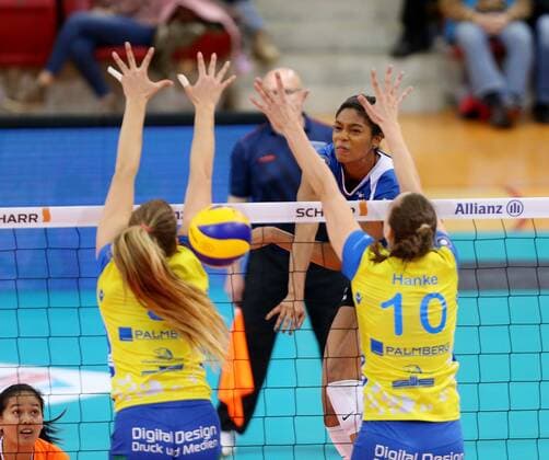 Stuttgart Volleyball Allianz MTV Stuttgart vs. SSC Schwerin, Aiyana Whitney (Stuttgart)
