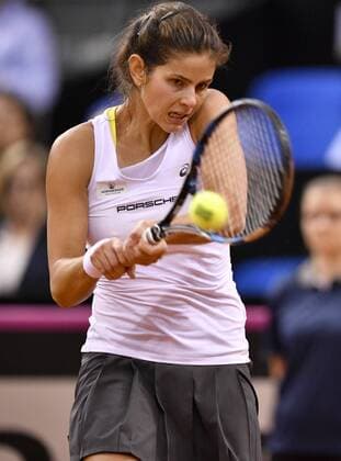 Julia Görges (GER) Aktion Tennis Damen Team Deutschland Germany Fed Cup Federations FedCup 2017 Deutschland vs Ukraine Porsche-Arena Stuttgart 23.04.2017 FedCup First Round Porsche-Arena Stuttgart 2017