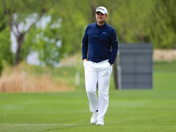 Bernd Wiesberger of Austria takes part in a training session during the 2017 Volvo China Open golf tournament in Guangzhou city, south China s Guangdong province, 25 April 2017. Golfers gear up for Volvo China Open golf tournament in south China  20170425_80026