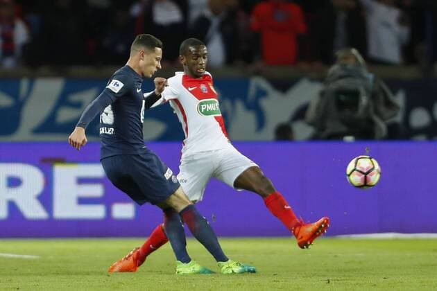 Julian Draxler (PSG) vs Safwan Mbae (Monaco) FOOTBALL : PSG vs Monaco - Demie Finale - Coupe de France - 26 04 2017 GwendolineLeGoff Panoramic 