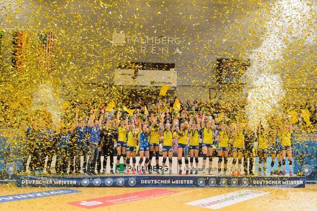 26.04.2017, Palmberg Arena, Schwerin Volleyball, Bundesliga Frauen, Play-offs Finale, SSC Palmberg Schwerin vs. Allianz MTV Stuttgart Deutscher Meister 2017: SSC Palmberg Schwerin