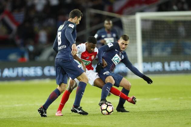 Yhoan Andzouana (Monaco) vs Thiago Motta (PSG) Marco Verratti (PSG) FOOTBALL : PSG vs Monaco - Demie Finale - Coupe de France - 26 04 2017 GwendolineLeGoff Panoramic 