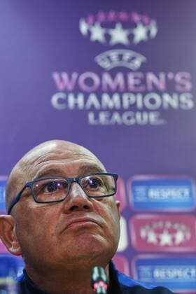 Coach of the women s Barcelona FC, Xavi Llorens, offers a press conference PK Pressekonferenz at the club s sports facilities Joan Gamper in Barcelona, Spain, on 27 April 2017. Barcelona s women team will face PSG in the women s UEFA Champions League final next 29 April 2017 in Paris. Women s Barcelona FC press conference !ACHTUNG: NUR REDAKTIONELLE NUTZUNG!  Copyright: xALEJANDROxGARCÍAx 20170427-636289019631743586