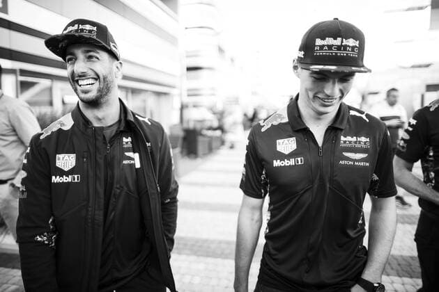 Formel 1, GP von Russland Motorsports: FIA Formula One World Championship WM Weltmeisterschaft 2017, Grand Prix of Russia, 3 Daniel Ricciardo (AUS, Red Bull Racing), 33 Max Verstappen (NDL, Red Bull Racing) Sotschi Russia xHOCHxZWEIx