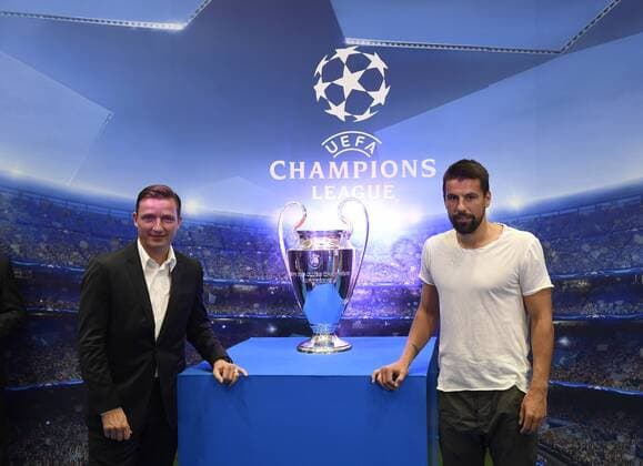 The UEFA Champions League trophy is displayed in Prague, Czech Republic, April 27, 2017. Pictured winners of the Champions League with Liverpool Milan Baros (right) and Vladimir Smicer. (CTKxPhoto MichalxKrumphanzl) CTKPhotoP201704270998401  kru 4 K