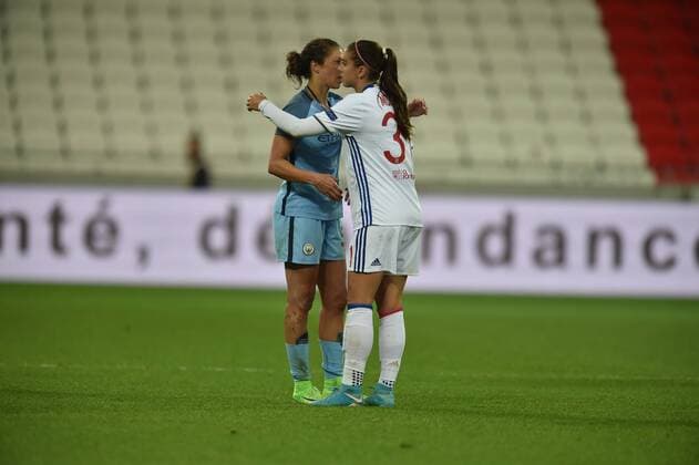 Fußball, CL, Damen, Olympique Lyon - Manchester City Alex Morgan (lyon) vs Carli Lloyd (manchester city) FOOTBALL : Lyon vs Manchester City - Ligue des champions feminine - 1 2 de finale - 29 04 2017 FredericChambert Panoramic 