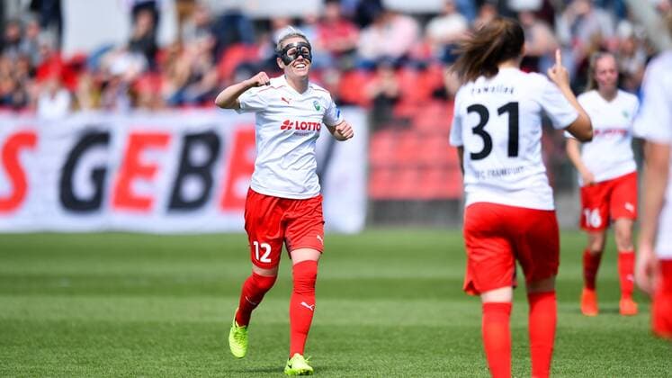 Jubel, Freuen, celebrate, happy, cheer , Goal Celebration Sophie Schmidt (1.FFC Frankfurt) (12) nach 1:1, Fussball, Allianz Frauen-Bundesliga, Bayer 04 Leverkusen - 1.FFC Frankfurt, xmkx