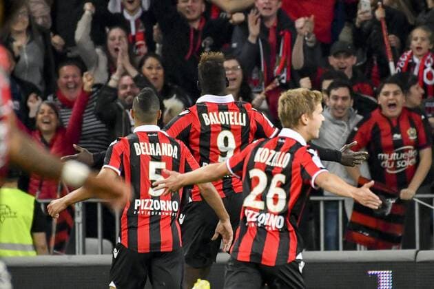 Joie OGC Nice - Mario Balotelli (OGC Nice) FOOTBALL : OGC Nice vs Paris SG - Ligue 1 - 30 04 2017 NorbertScanella Panoramic 