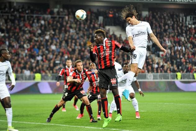 09 EDINSON CAVANI (psg) - 09 Mario BALOTELLI (nice) FOOTBALL : Nice vs Paris SG - Ligue 1 - 30 04 2017 FEP Panoramic 