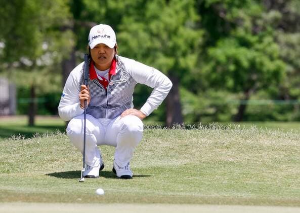 April 30, 2017 - Irving, TX, USA - Haru Nomura lines up her putt on the eighth hole during the final round of the Volunteers of America Texas Shootout on Sunday, April 30, 2017 at Las Colinas Country Club in Irving, Texas. Final Round of the LPGA Golf Damen Texas Shootout - ZUMAm67_ 20170430_zaf_m67_156 Copyright: xRayxCarlinx