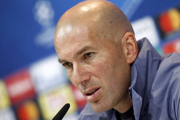 Real Madrid s coach Zinedine Zidane in press conference PK Pressekonferenz after training session. May 1,2017.  (20170501121)
