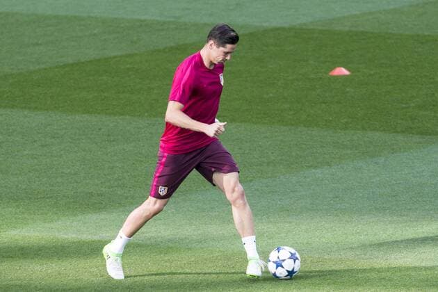 Fernando Torres of Atletico de Madrid during the training before the match of Champions League between Real Madrid and Atletico de Madrid at Santiago Bernabeu Stadium in Madrid, Spain. May 01, 2017.  (20170501054)