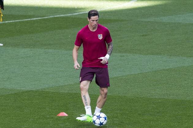 Fernando Torres of Atletico de Madrid during the training before the match of Champions League between Real Madrid and Atletico de Madrid at Santiago Bernabeu Stadium in Madrid, Spain. May 01, 2017.  (20170501069)