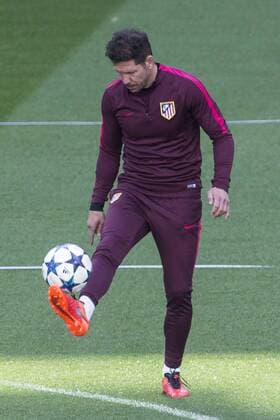 Diego Pablo Cholo Simeone coach of Atletico de Madrid during the training before the match of Champions League between Real Madrid and Atletico de Madrid at Santiago Bernabeu Stadium in Madrid, Spain. May 01, 2017.  (20170501058)
