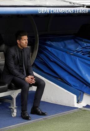 Bilder des Tages - SPORT Atletico de Madrid s Argentinian coach Diego Simeone during the UEFA Champions League semifinal match between Real Madrid and Atletico de Madrid at the Santiago Bernabeu stadium in Madrid, Spain, 02 May 2017. REAL MADRID VS. ATLETICO DE MADRID !ACHTUNG: NUR REDAKTIONELLE NUTZUNG!  Copyright: xChemaxMoyax MAD001 20170502-636293580824334917