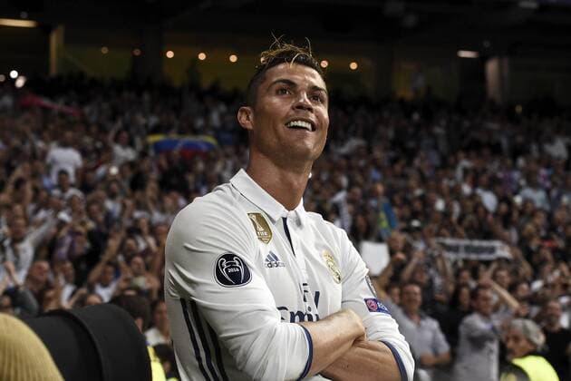 Partido de ida de semifinales de la Liga de Campeones entre el Real Madrid y el Atletico en el Bernabeu. En la imagen, Cristiano Ronaldo celebra su segundo gol. First leg of Champions League semifinals between Real Madrid and Atletico. In this picture, Cristiano Ronaldo celebrates his second goal. xJUANxAGUADOx 
