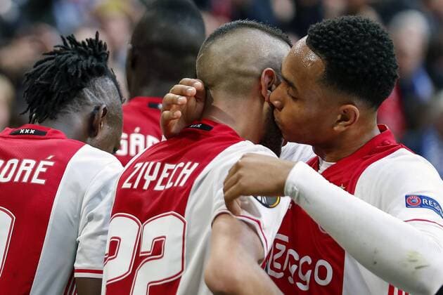 (L-R) Bertrand Traore of Ajax, Davinson Sanchez of Ajax, Hakim Ziyech of Ajax, Kenny Tete of Ajaxduring the UEFA Europa League semi final match between Ajax Amsterdam and Olympique Lyonnais at the Amsterdam Arena on May 03, 2017 in Amsterdam, The Netherlands Ajax v Olympique Lyon UEFA Europa League 2016 2017 xVIxxIVx 7718083