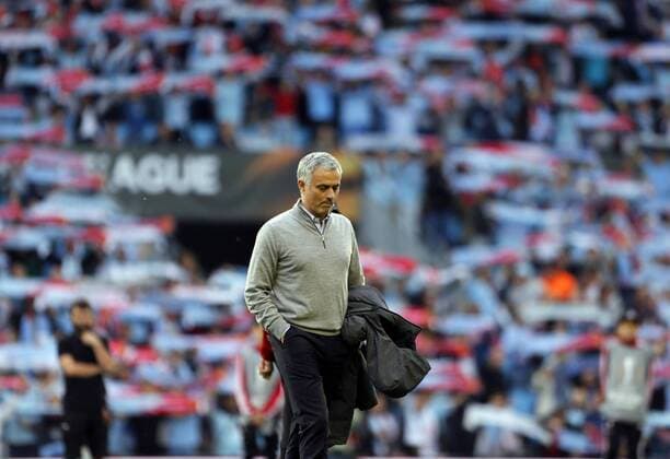 Manchester United ManU s Portuguese coach Jose Mourinho during the Europa League first leg semifinal match between Celta de Vigo and Manchester United at the Balaidos stadium in Vigo, Pontevedra, Spain, 04 May 2017. CELTA VS. MANCHESTER UNITED !ACHTUNG: NUR REDAKTIONELLE NUTZUNG!  Copyright: xLavandeiraxjrx VIG001 20170504-636295297108433493