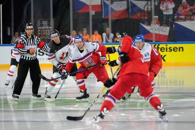 May 5, 2017 - Paris, France - The forward of the Czech Republic team KOVAR JAN during the match against Canada for the IIHF 2017 World Ice hockey Eishockey Championship, at the AccorHotels Arena in Paris France.Canada beats Czech Republic 3-1 2017 IIHF Ice Hockey World Championship WM Weltmeisterschaft - Canada Wins 3-1 - ZUMAp119 20170505_zaf_p119_022 Copyright: xPierrexSteveninx