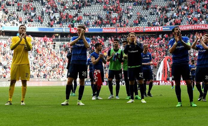 06.05.2017, xfux, Fussball 1.Bundesliga, FC Bayern Muenchen - SV Darmstadt 98, emspor, emonline, v.l. Michael Esser (SV Darmstadt 98), Patrick Banggaard (SV Darmstadt 98), Immanuel Hoehn (SV Darmstadt 98), Aytac Sulu (SV Darmstadt 98) enttaeuscht, enttaeuscht schauend, dissapointed Muenchen