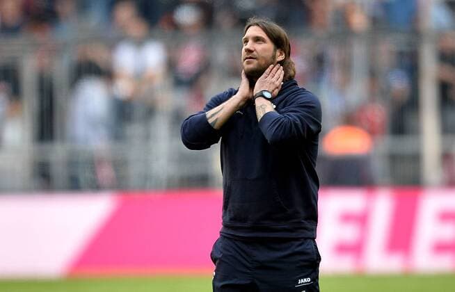 06.05.2017, xfux, Fussball 1.Bundesliga, FC Bayern Muenchen - SV Darmstadt 98, emspor, emonline, v.l. Trainer Torsten Frings (SV Darmstadt 98) enttaeuscht, enttaeuscht schauend, dissapointed Muenchen