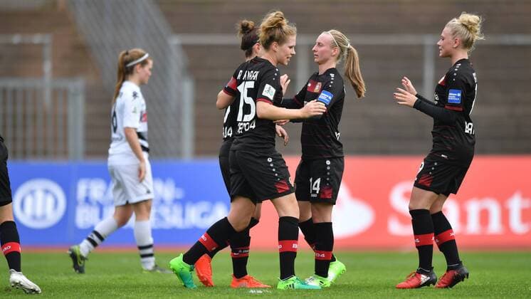 Jubel, Freuen, celebrate, happy, cheer , Goal Celebration Bayer Leverkusen 0:1, Fussball, Allianz Frauen-Bundesliga, Borussia Mönchengladbach - Bayer Leverkusen, xmkx