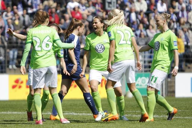 jubel, Torjubel, Torerfolg, celebrate the goal, goal, celebration, Jubel ueber das Tor, optimistisch, Action, Aktion nach Tor zum 0:1 durch Caroline Graham Hansen (Wolfsburg, 26), Fussball, Allianz Frauen Bundesliga, 1. FFC Turbine Potsdam - VfL Wolfsburg, xtgx