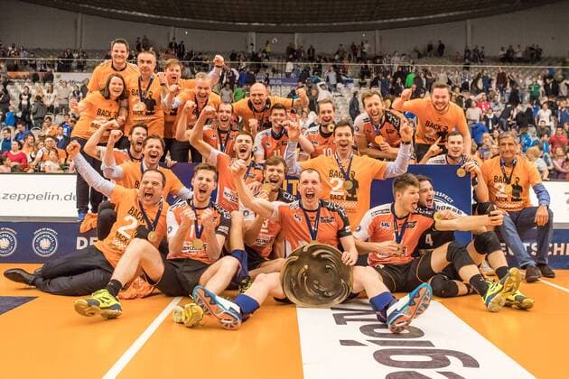Volleyball Bundesliga: VfB Friedrichshafen - Berlin Recycling Volleys - Spiel 3, 07.05.2017 Deutscher Volleyballmeister 2017 Berlin Recycling Volleys; Volleyball Bundesliga: VfB Friedrichshafen - Berlin Recycling Volleys - Spiel 3 am 07.05.2017 in Friedrichshafen, ZF Arena, Deutschland xUSx