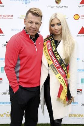 Axel Kahn und Soraya Kohlmann beim Europa-Park Eagles Charity Golfcup 2017 auf dem Golfplatz des Europa-Park Golfclubs Breisgau e.V. in Herbolzheim-Tutschfelden. Rust, 08.05.2017 Foto:xS.xGabschx xFuturexImage