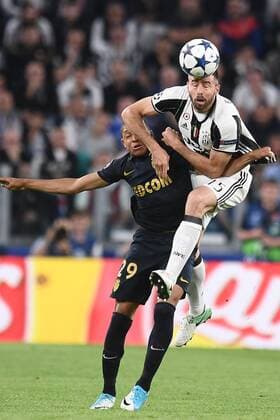 Mg Torino 09 05 2017 - Champions League Juventus-Monaco foto Matteo Gribaudi Image nella foto: Andrea Barzagli-Kylian Mbappe 