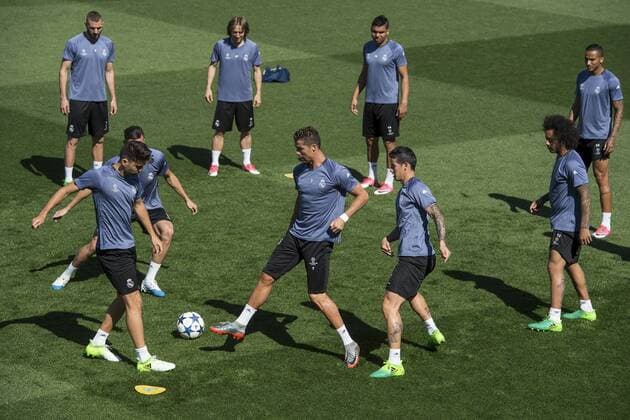 Fußball, CL, Real Madrid Training Entrenamiento del Real Madrid en Valdebebas. En la imagen, Cristiano Ronaldo. Real Madrid practice at Valdebebas. In this picture, Cristiano Ronaldo. xJUANxAGUADOx 